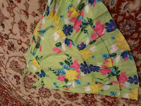 Květinové šaty, girl2girl,104