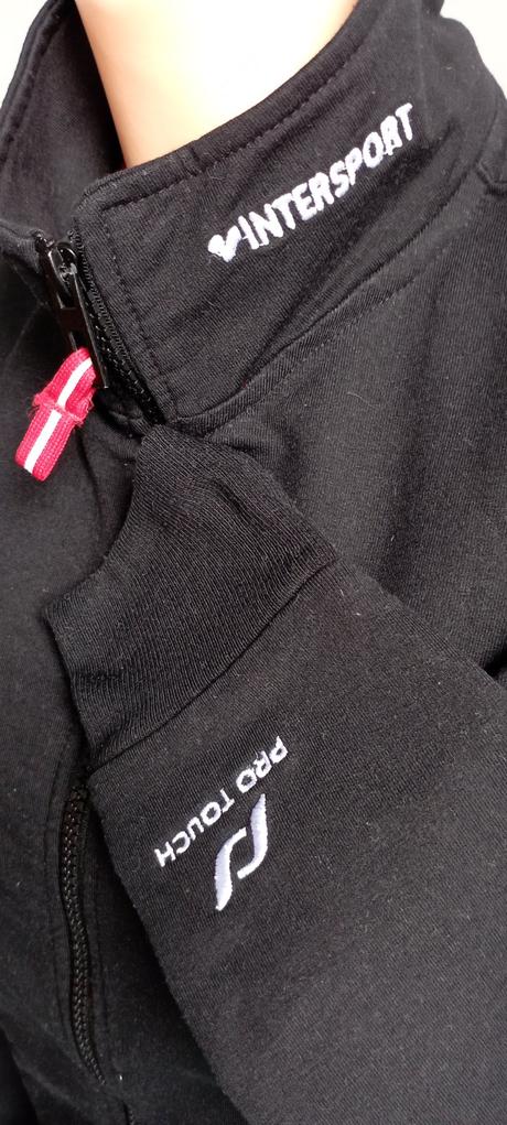 Mikina zn."intersport pro touch" vel."36", 36