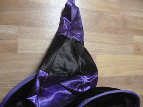 Karneval čarodějnice vel.uni,