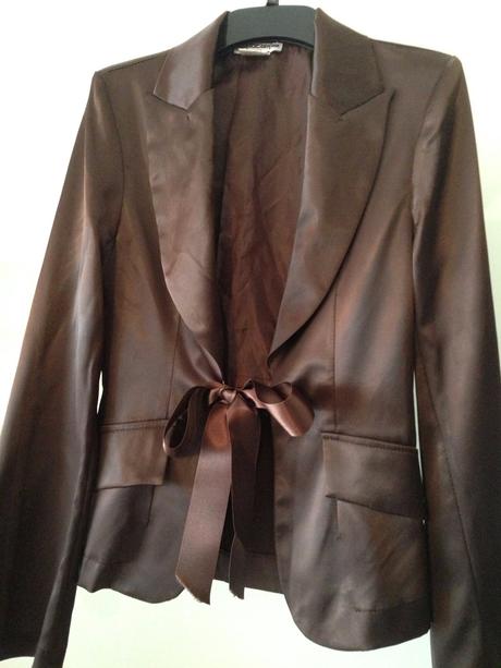 Hnědý kostým saténové sako kalhoty mašle vel.36, s, s