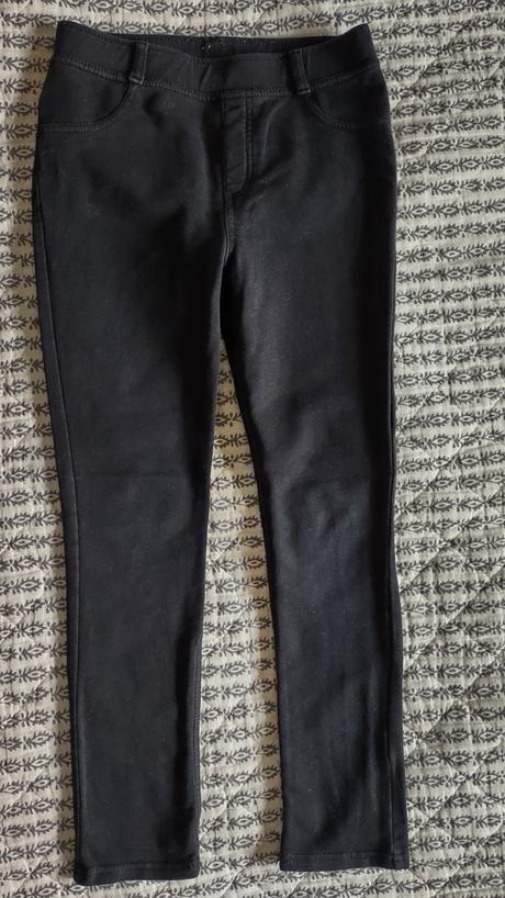 Černé džegíny, h&m,128