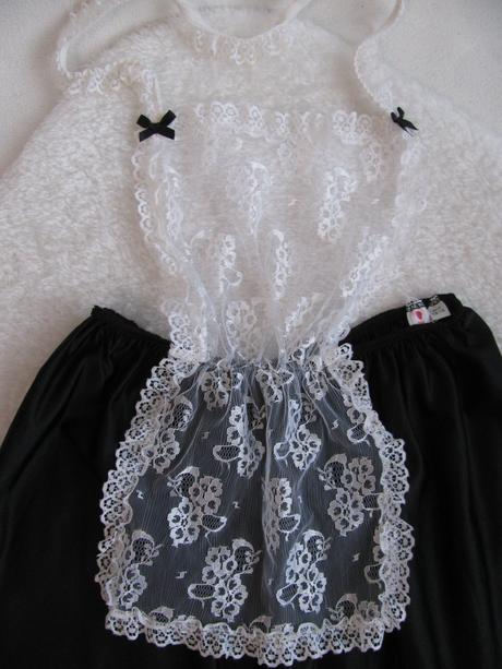 Kostým - sukně se zástěrkou, pokojská apod.,