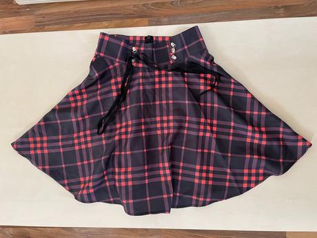 Nová káro sukně se šněrováním, vel s, s