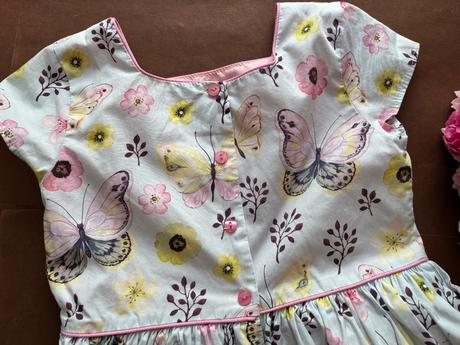 Ob/ šaty letní tyrkysové s motýli - v.7/8 let, m&co,128