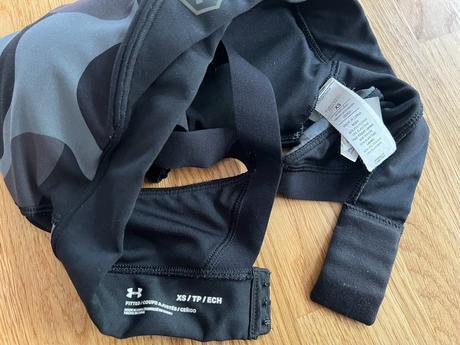 Sportovní podprsenka & top under armour v. xs, under armour,xs