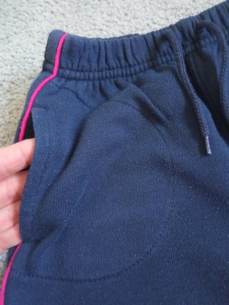 Teplejší tepláky, adams,98