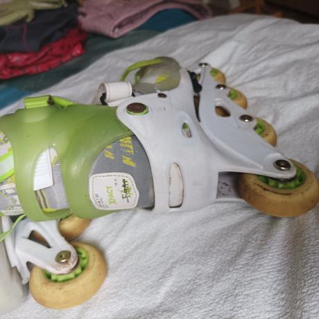 Dětské kolečkové brusle, 30