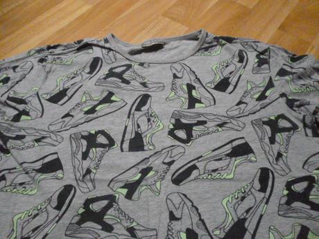 Teniskové triko vel. 12-14, 158