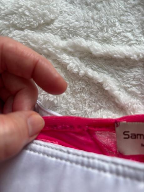 An28/ kostým šípková růženka - v.cca 5/6 let, 