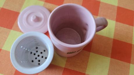 Hrnky se sítkem na louhování, 