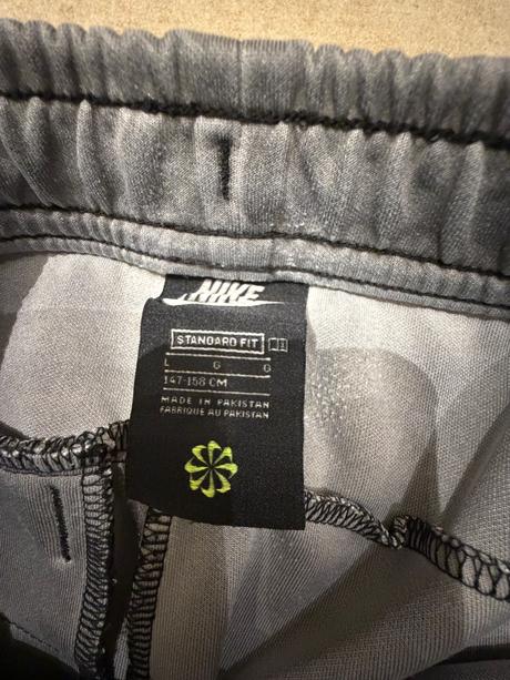 Tepláky/kalhoty nike ve velikostech 158/164 (sada), 158–170