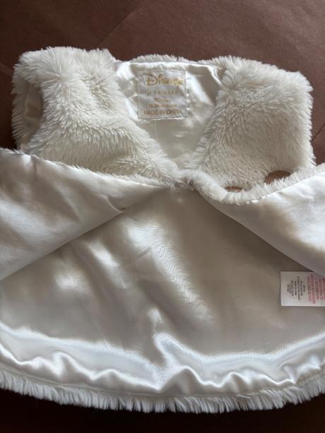 Krásný chlupatá vestička- v.92, disney,92