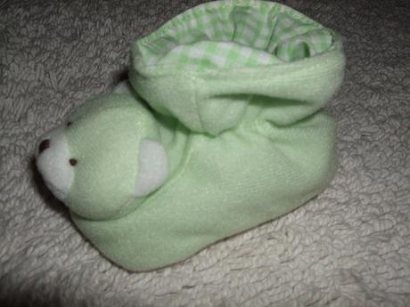 Capačky s chrastítkami zn. simply baby, <17