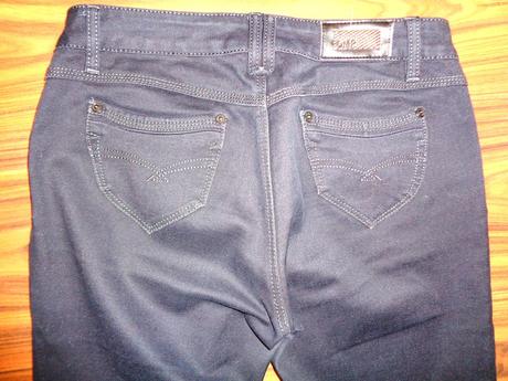 Krásné tmavomodré elastické rifle - vel. 30, dromedar,l