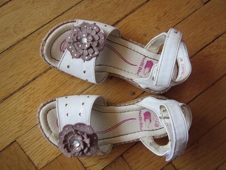 Sandálky  květované,  26, nelli blu,26