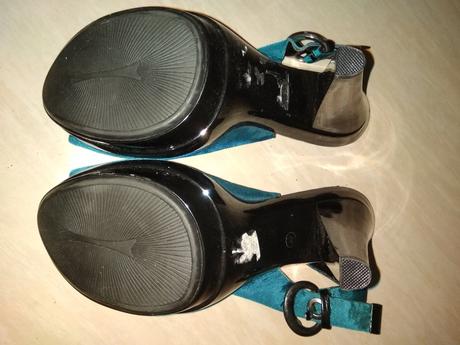 Boty never 2 hot 40, 40