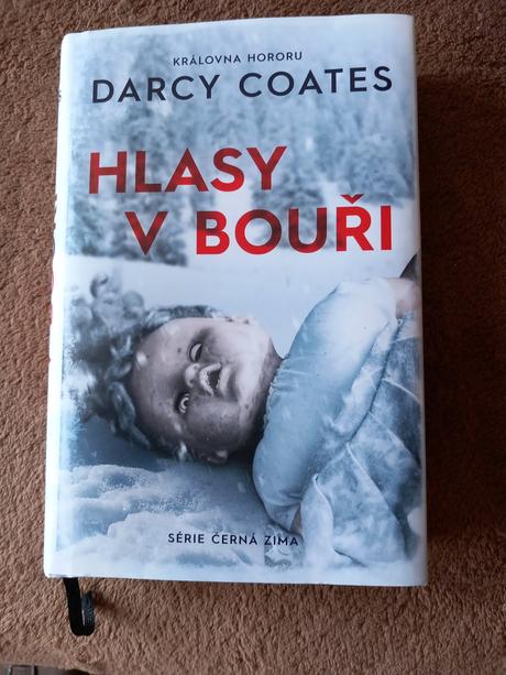 Kniha hlasy v bouři - darcy coates 1 x čtená, 