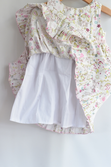 Šaty vel. 12 - 18 m, tu,86