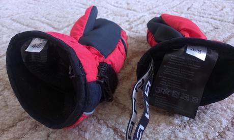 Zimní rukavičky 1-2 roky top stav, 74