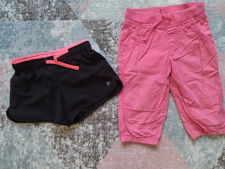 2 kraťasy vel.122, 122