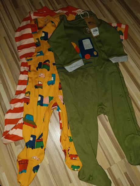 Set 3 pyžam, pyžamek, overalů s auty, nakladači 74, next,74