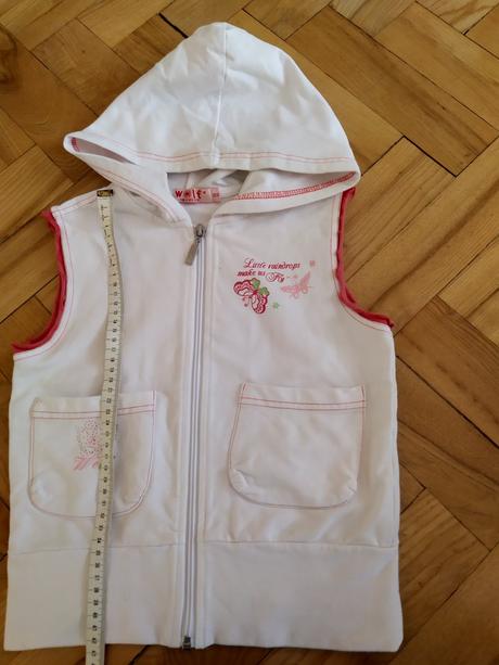 Bílá vesta s kapucí, wolf,122