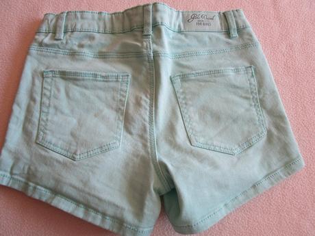 Pěkné sv. zelené bavl. kraťasy, vel. 152, takko,152