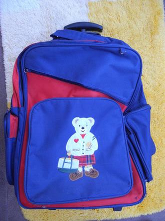 Dětský kufr na kolečkách, 