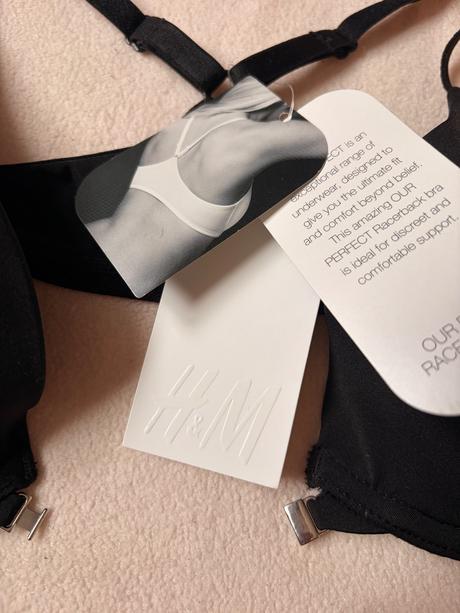 Černá sportovní podprsenka s překříženými ramínky, h&m,75b