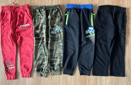 Chlapecké tepláky - 4ks, vel. 116/122, kugo,116