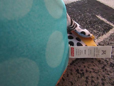 Hračka kočka zn.fisherprice pro nejmenší,