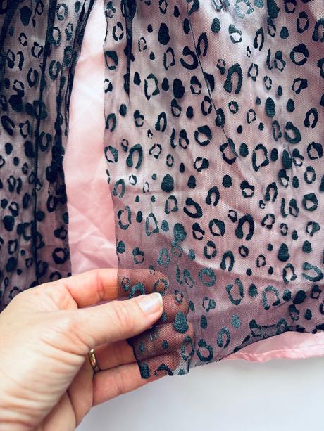 An20/ kostým kočička- v.3/4 roky,