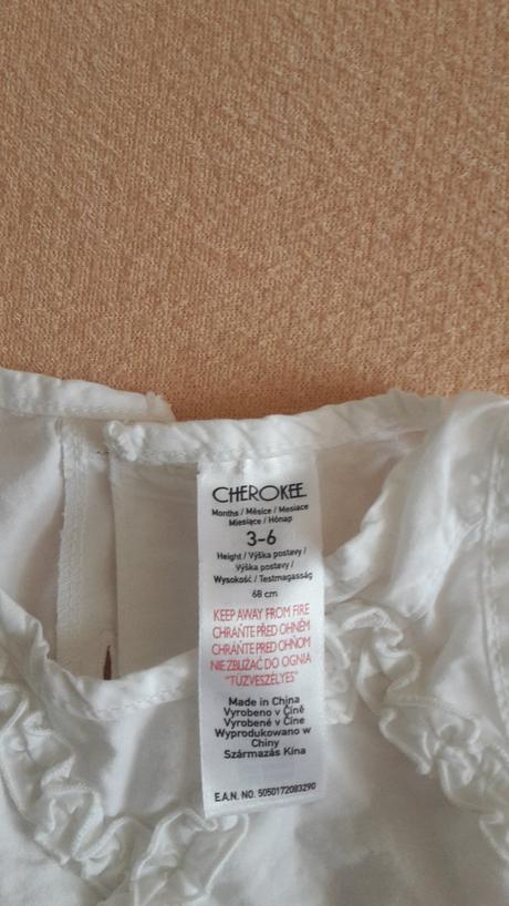 Krásné bílé šaty, cherokee,68