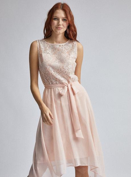 Společenské šatičky, 42