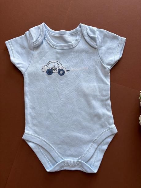 Body bledě modré - v.3/6 měsíců, early days,68