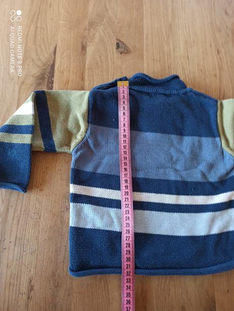 Pruhovaný svetr, 80