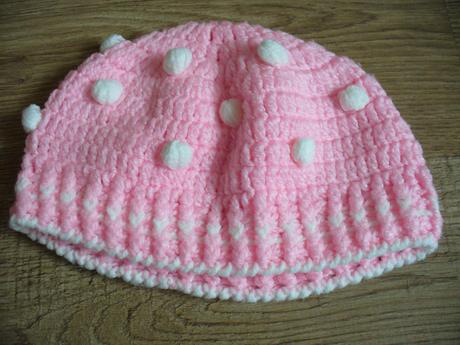 Ručně háčkovaná čepička na 3 roky, 98