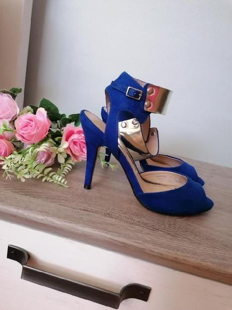 Sandálky s přezkou, f&f,36