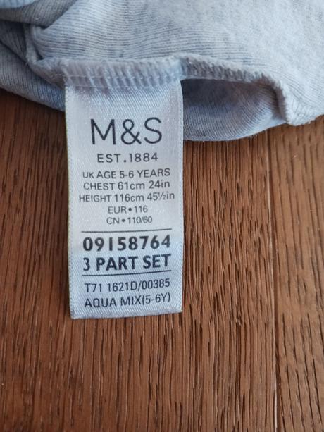 M&s tílko č.116, marks & spencer,116