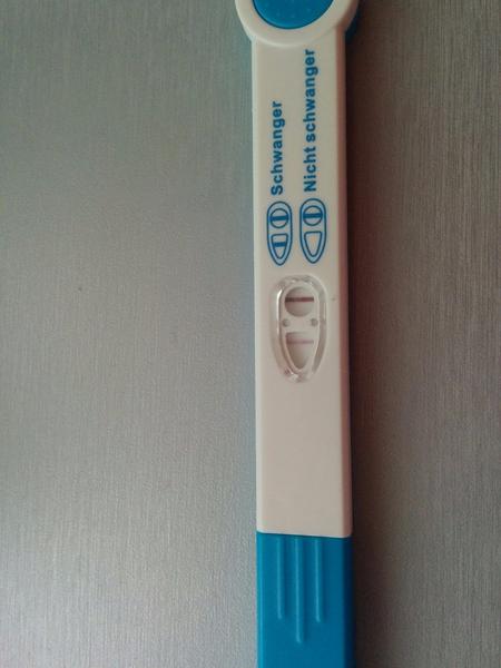 Různé intenzity čárek na těhotenských testech