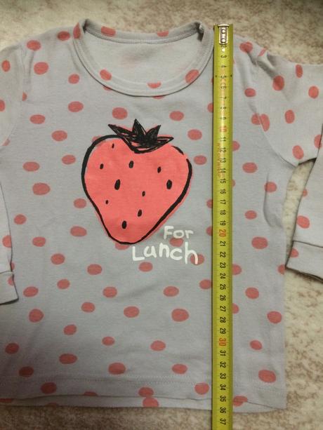 Tričko puntíkaté s jahodou, 92