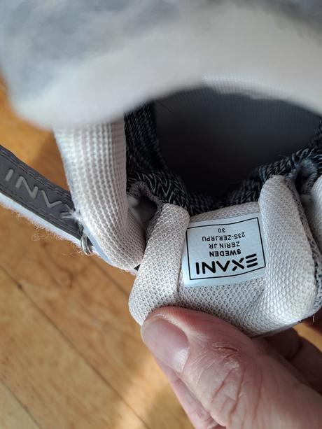 Tenisky s membránou vel.30-top stav, 30