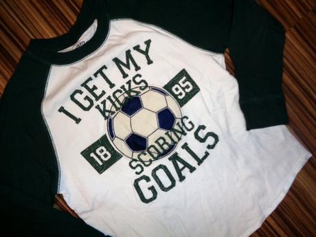 Luxusní bílozelené tričko našitým míčem 128/134, oshkosh,128