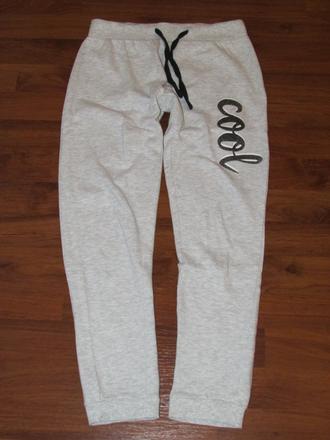 Šedé tepláky cool, 134