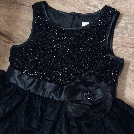 Slavnostní šaty, tu,110