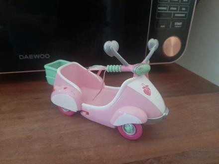 Růžová motorka hasbro, 