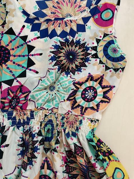 Vzor letní šaty, vel m, jsou menší cca s i méně, d, s