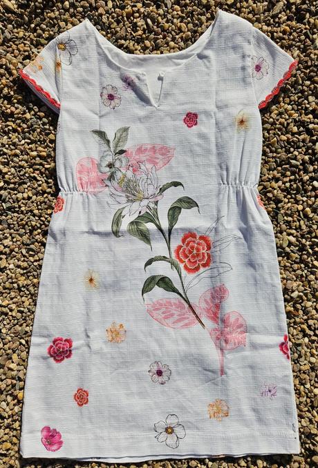 N63	dívčí luxusní plátěné šaty květy vel. 152, zara,152