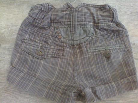 Kraťasy se zvýšeným pasem, next,98