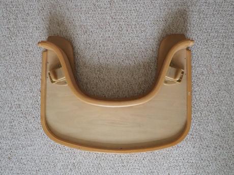 Rostoucí židle s pultíkem a pásy, 